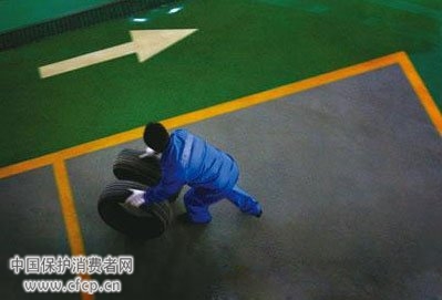 上千车主向锦湖维权 多少逝去生命可以召回