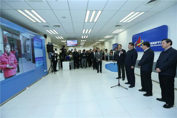 习近平主持召开党的新闻舆论工作座谈会