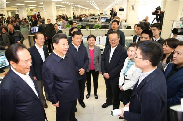 习近平主持召开党的新闻舆论工作座谈会