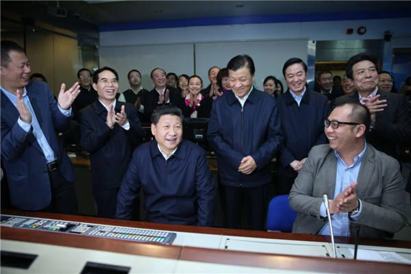 习近平主持召开党的新闻舆论工作座谈会